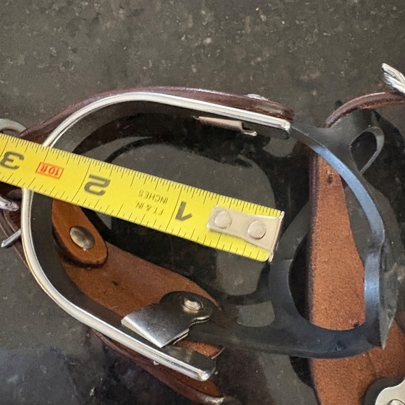 Girls - Leather Strap, Cowboy Boot Spurs and Keepers - Youth - Picture 16 of 17